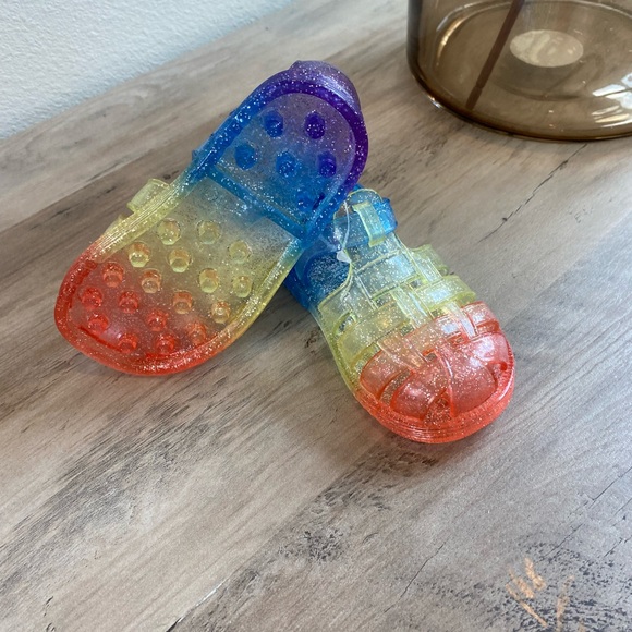 NWT GAP Rainbow Jelly Sandals 6T - Picture 10 of 10